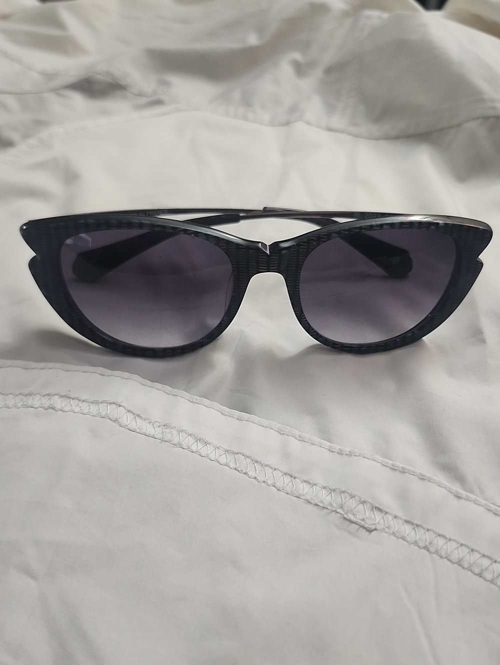 BALMAIN Classic Cat Eye Women’s Sunglasses - Black